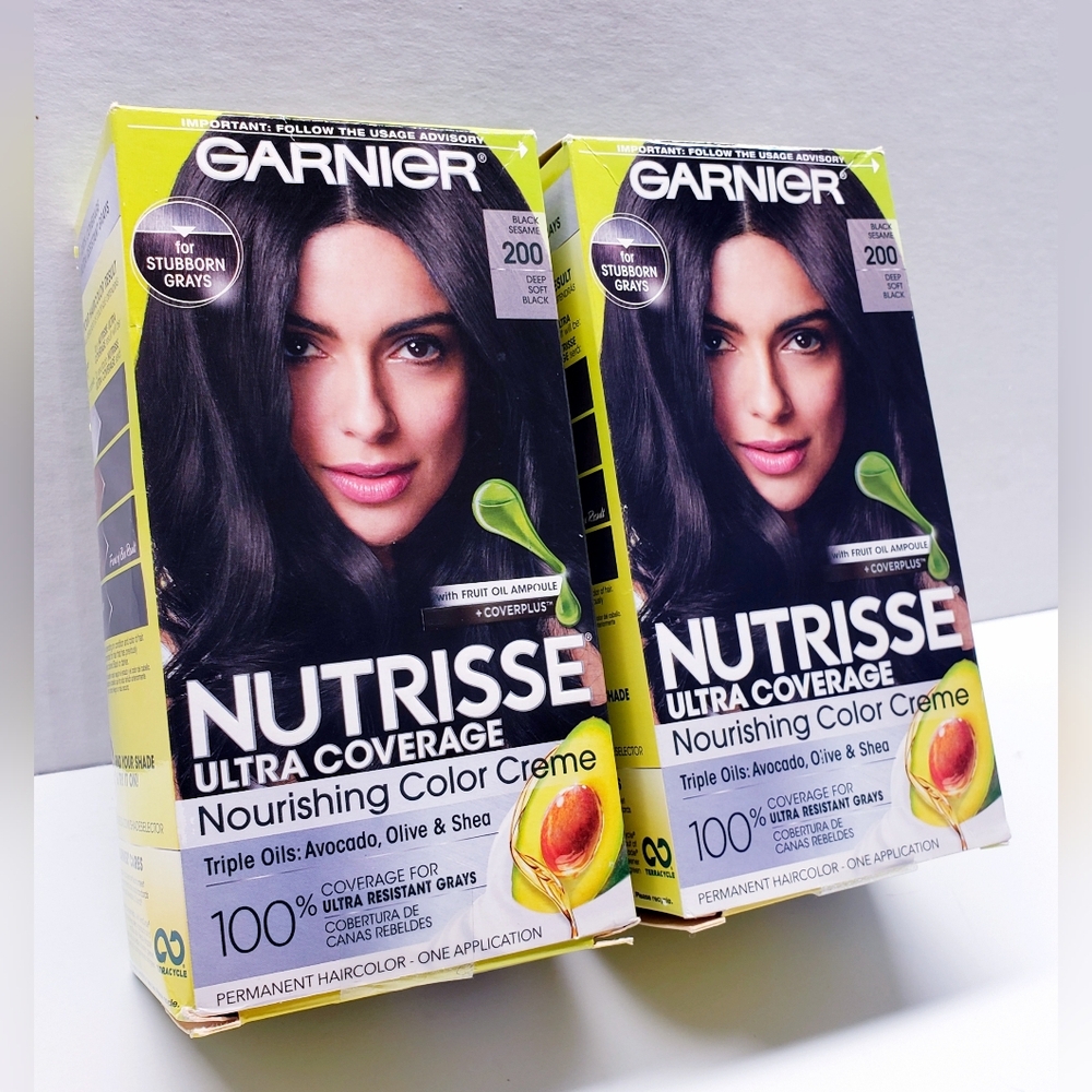 Garnier Nutrisse Ultra Coverage Nourishing Hair Color, 200 Deep Soft Black (2)